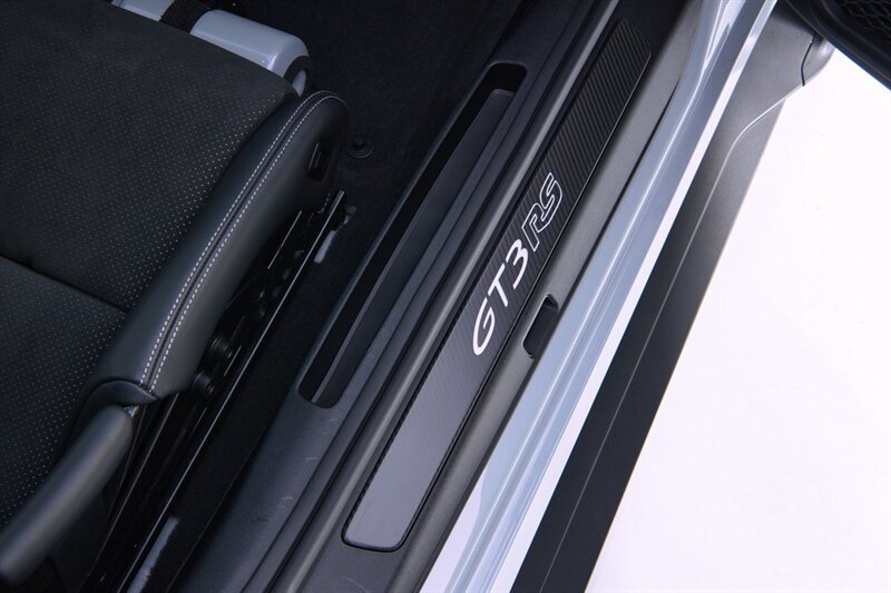 Used 2025 Porsche 911 GT3 RS RWD image 32