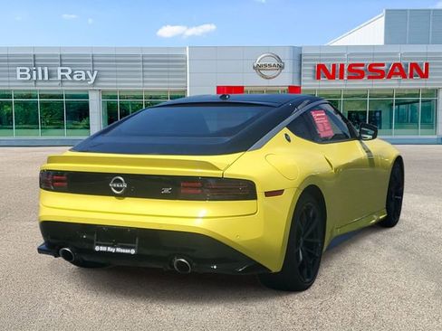 Certified 2024 Nissan Z Performance w/ Floor Mat Package RWD image 4