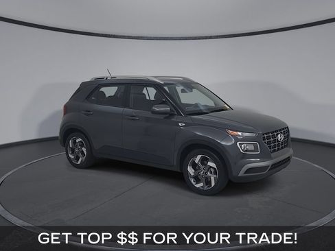 Used 2025 Hyundai Venue SEL FWD image 2