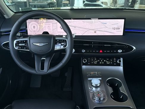 New 2026 Genesis GV70 2.5T Advanced AWD/4WD image 14