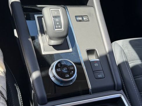 New 2026 Nissan Rogue SL AWD/4WD image 17