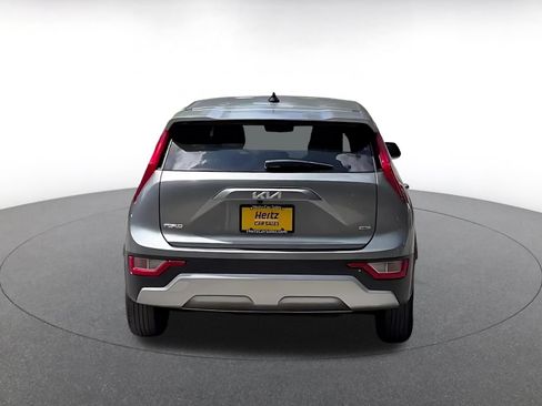 Used 2026 Kia Niro LX FWD image 12