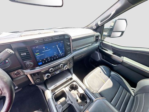 Used 2023 Ford F250 Platinum AWD/4WD image 8