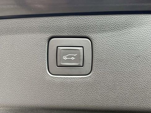 Used 2024 Buick Envista Sport Touring w/ Convenience I Package FWD image 13
