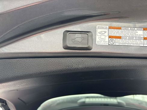 Certified 2016 Toyota RAV4 SE image 14
