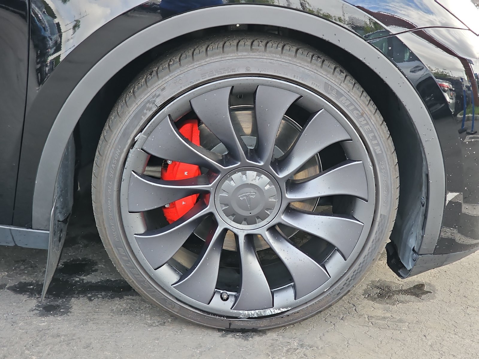 Used 2023 Tesla Model Y Performance AWD/4WD image 10