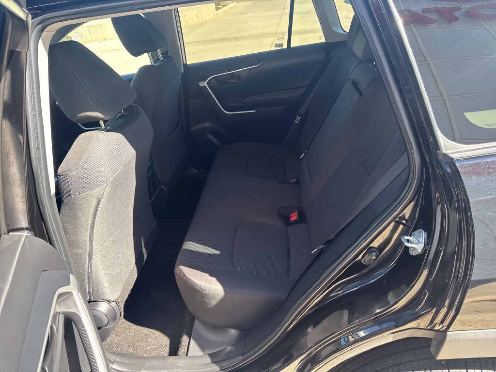 Certified 2024 Toyota RAV4 LE AWD/4WD image 24