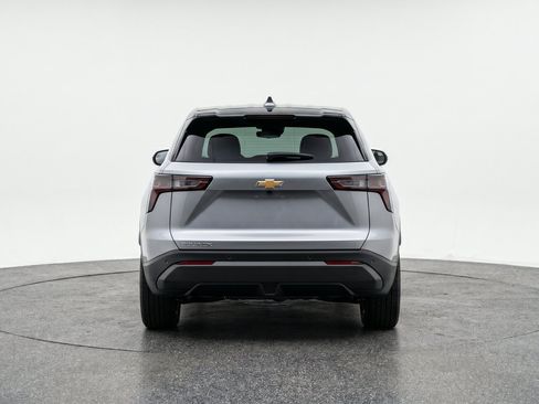 Used 2025 Chevrolet Equinox LT FWD image 7