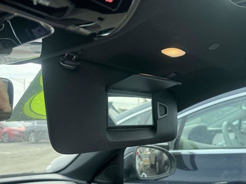 Used 2023 Mercedes-Benz C 300 4MATIC Sedan image 9