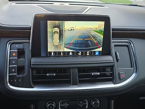 Used 2024 Chevrolet Tahoe High Country w/ Premium Package 2 image 17