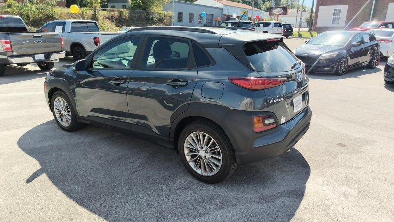 Used 2018 Hyundai Kona SEL w/ SEL Tech Package 02 AWD/4WD image 3