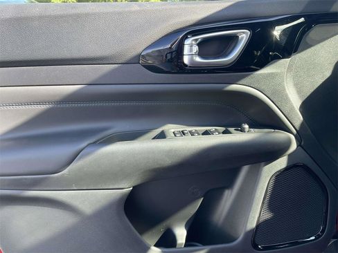 New 2026 Jeep Compass Latitude image 27