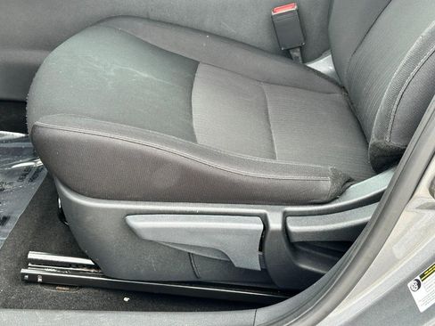 Used 2024 Nissan Sentra SV image 18