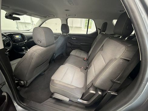 Used 2018 Chevrolet Traverse LS AWD/4WD image 12