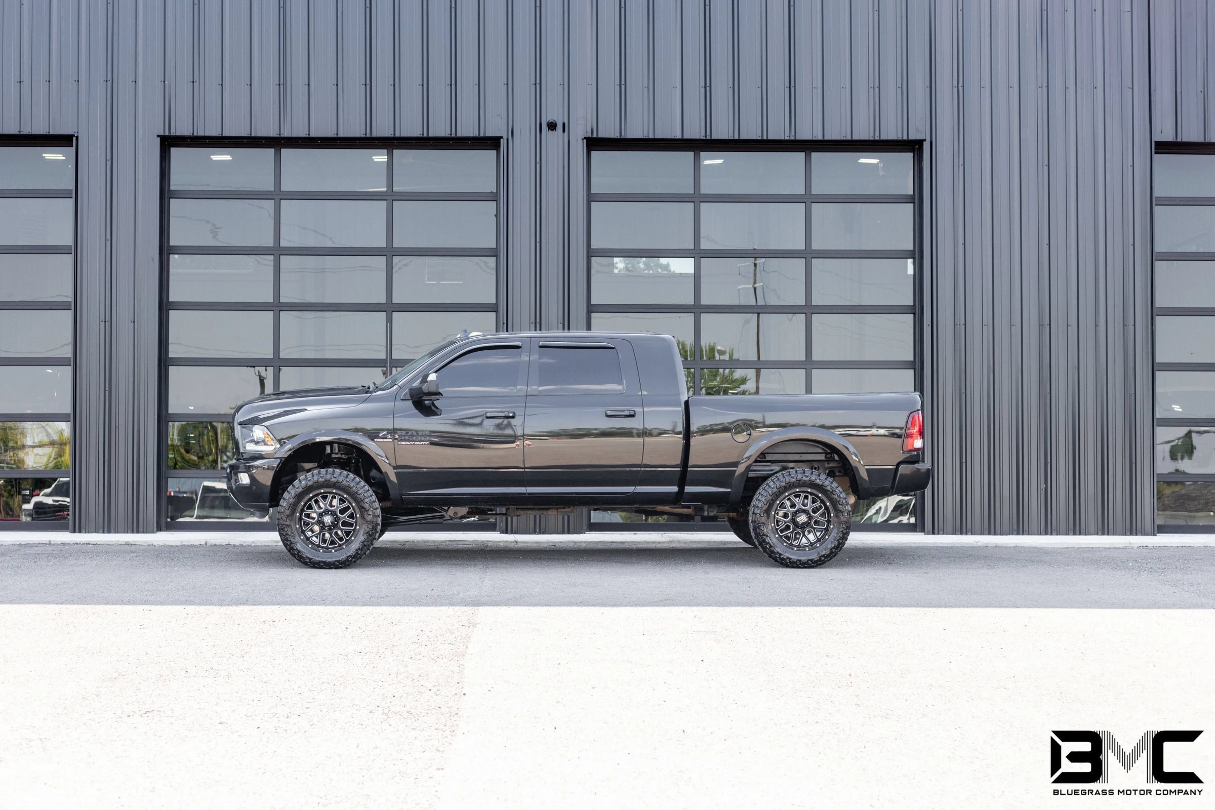 Used 2017 RAM 2500 Laramie w/ Sport Appearance Group AWD/4WD image 1