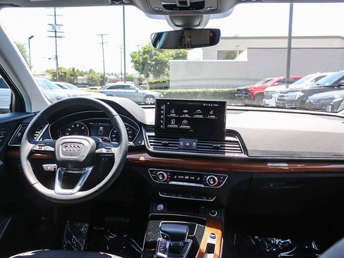 Used 2023 Audi Q5 2.0T Premium AWD/4WD image 16