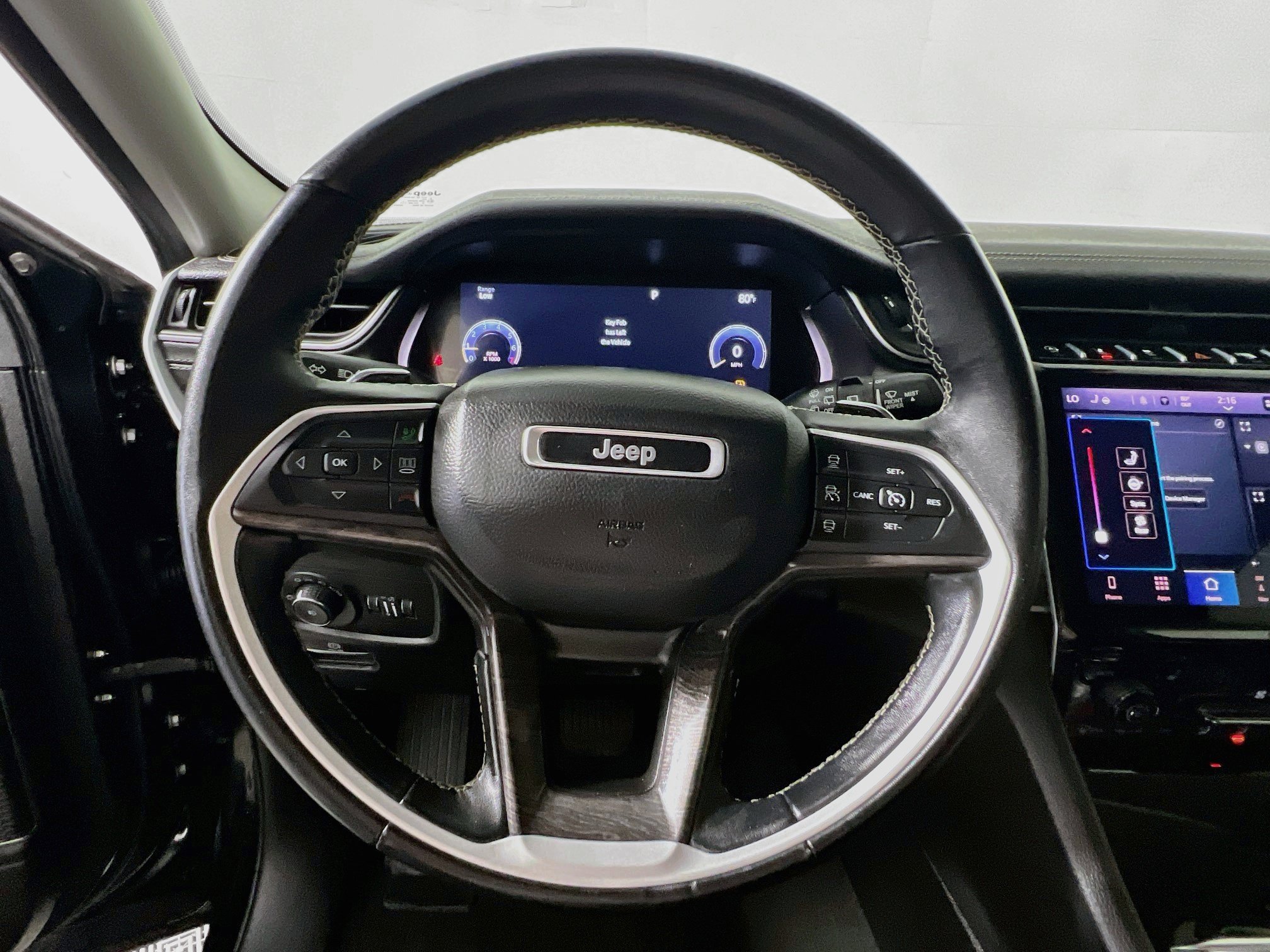Used 2022 Jeep Grand Cherokee L Limited RWD image 17
