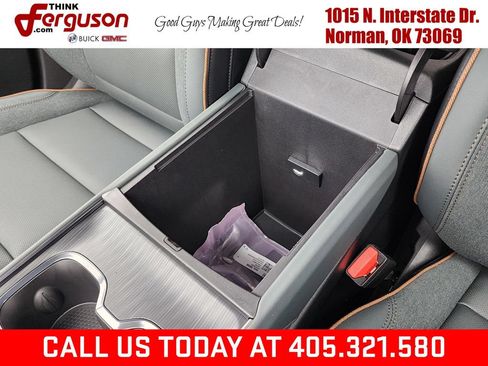 New 2026 GMC Acadia AT4 w/ Luxury Package AWD/4WD image 36