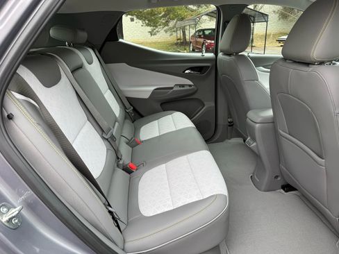 Used 2023 Chevrolet Bolt EUV Premier w/ Sun & Sound Package image 18