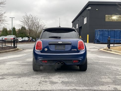 Used 2017 MINI Cooper S image 9