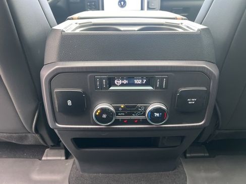 Used 2024 Ford Expedition Platinum image 21