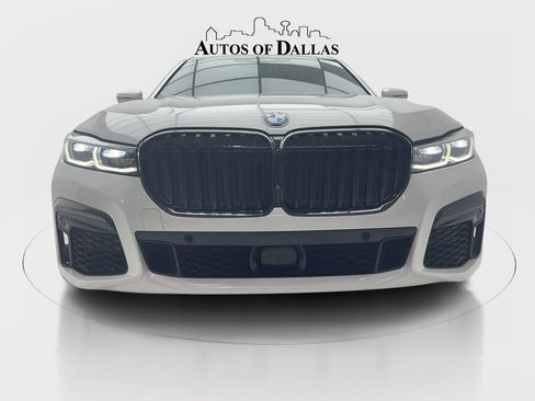 Used 2022 BMW 750i xDrive w/ Executive Package AWD/4WD image 5
