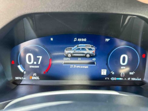 Used 2026 Ford Explorer Active RWD image 29