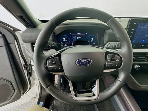 New 2026 Ford Explorer Platinum w/ LUX Leather Package image 11