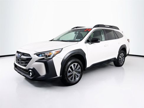 Used 2024 Subaru Outback Premium image 3