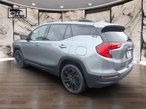 Used 2020 GMC Terrain SLE w/ Driver Convenience Package AWD/4WD image 7