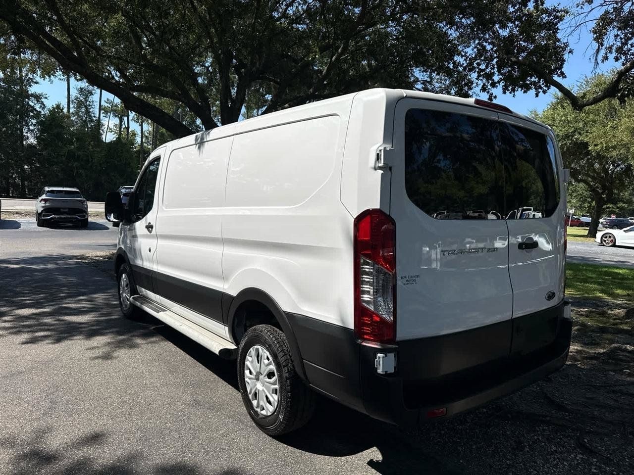 Used 2025 Ford Transit 250 Low Roof w/ Exterior Upgrade Package RWD image 3