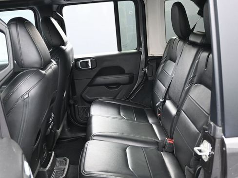 Used 2023 Jeep Wrangler Unlimited Sahara w/ Cold Weather Group image 34