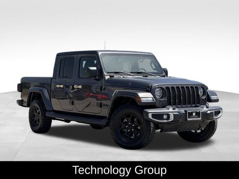 Used 2022 Jeep Gladiator Sport AWD/4WD image 2