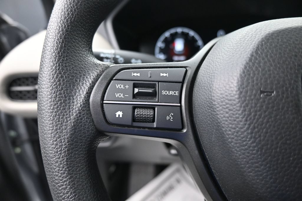 Certified 2025 Honda HR-V LX image 20