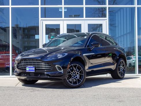 Used 2022 Aston Martin DBX AWD/4WD image 1