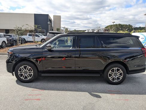 Certified 2025 Ford Expedition Max Active image 8