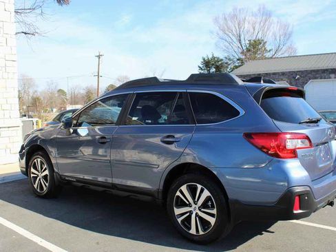 Used 2018 Subaru Outback 2.5i Limited image 10