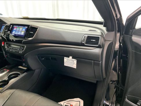 Used 2022 Honda Passport TrailSport image 13