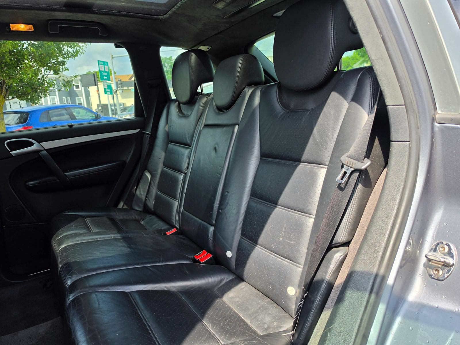Used 2006 Porsche Cayenne Turbo AWD/4WD image 11
