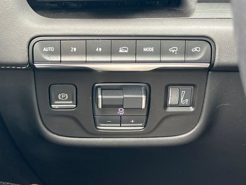 Used 2023 Cadillac Escalade ESV Sport w/ Touring Package image 42