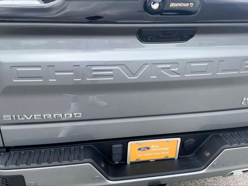 Used 2024 Chevrolet Silverado 1500 High Country AWD/4WD image 31