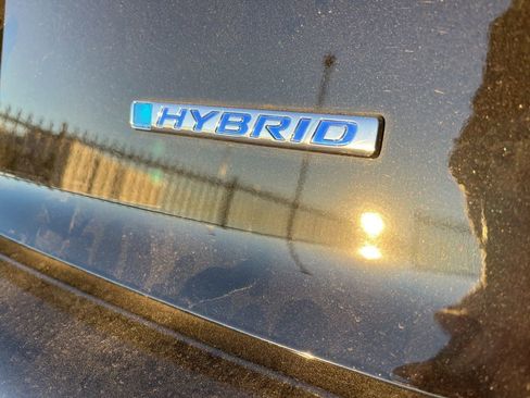 Used 2025 Honda Accord EX-L image 9