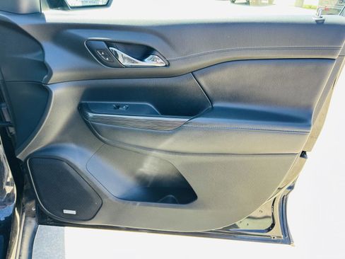 Used 2019 GMC Acadia SLT w/ Black Edition image 37