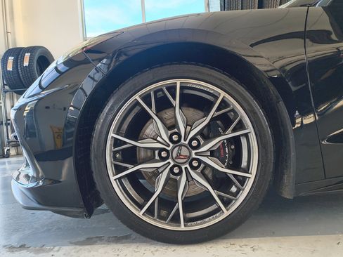 Used 2024 Chevrolet Corvette Stingray Preferred Cpe w/ Z51 Performance Package image 24