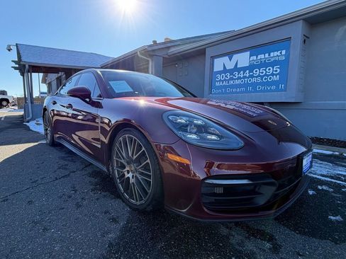Used 2022 Porsche Panamera 4 Platinum Edition image 2