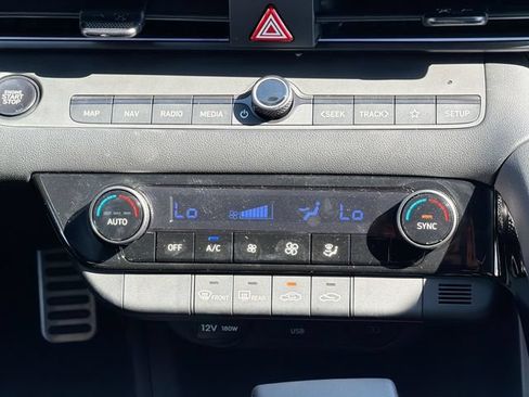New 2026 Hyundai Elantra SEL FWD image 18