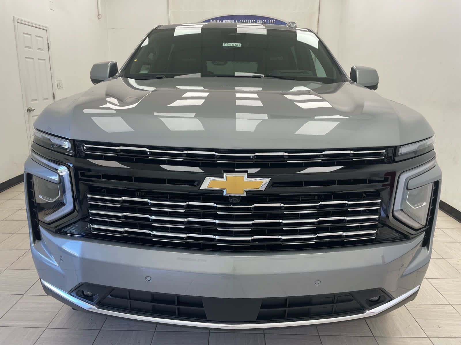 New 2026 Chevrolet Suburban High Country AWD/4WD image 18
