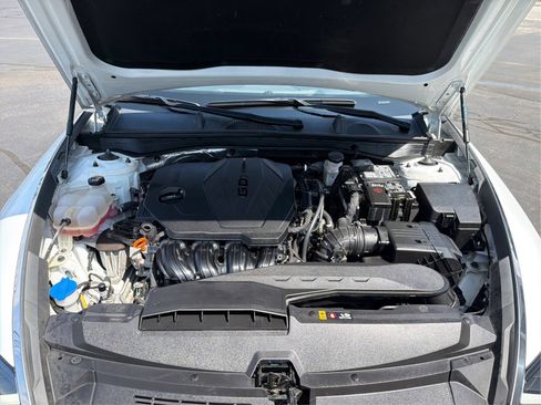 Used 2022 Hyundai Sonata SE FWD image 11
