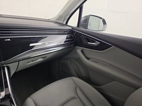 Certified 2023 Audi Q7 2.0T Premium Plus w/ Premium Plus Package AWD/4WD image 36