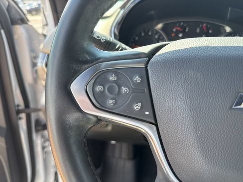 Used 2023 Chevrolet Traverse LT w/ LPO, Floor Liner Package FWD image 15